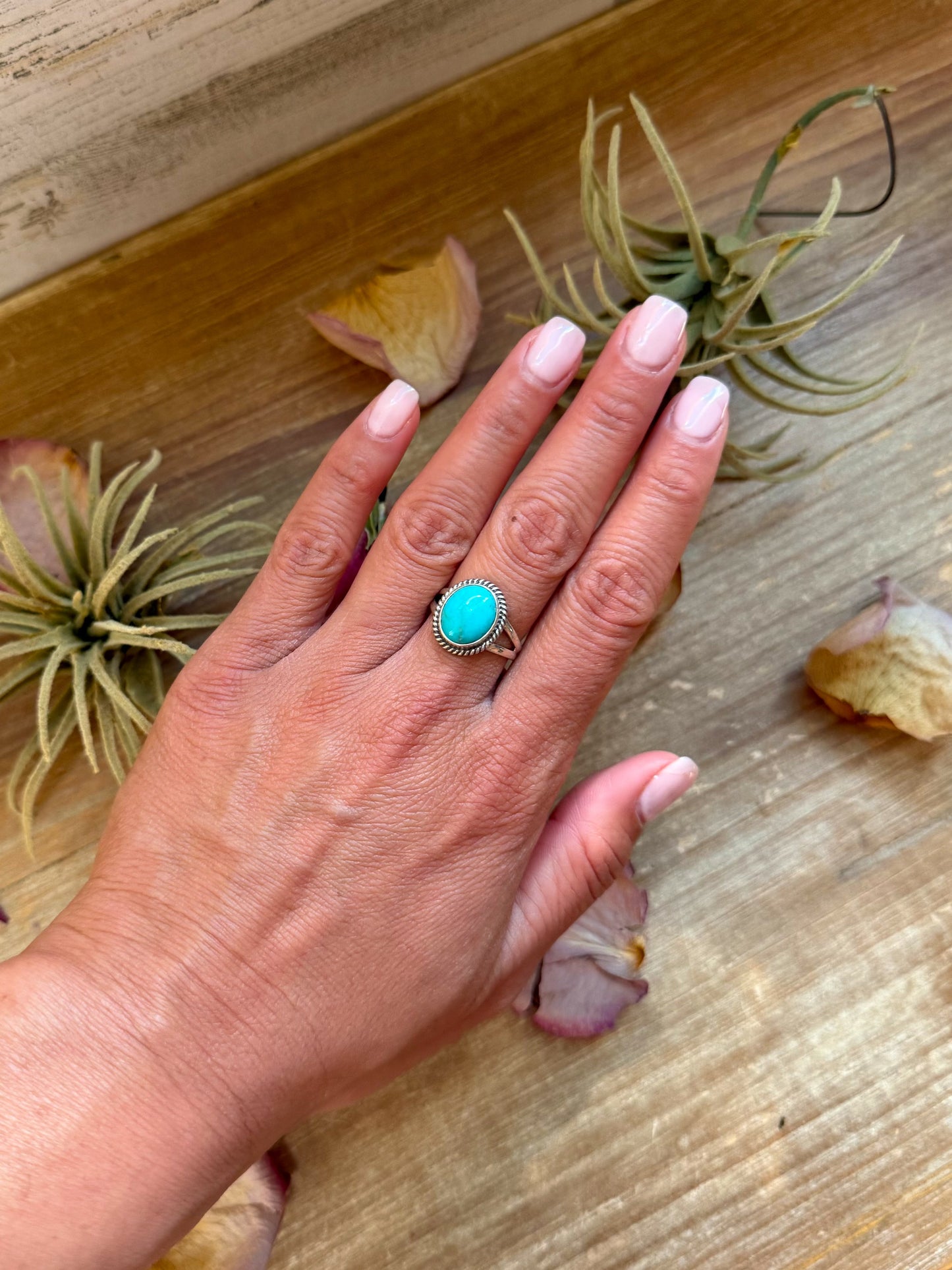 Kingman Turquoise Sterling Silver Ring – Size 8