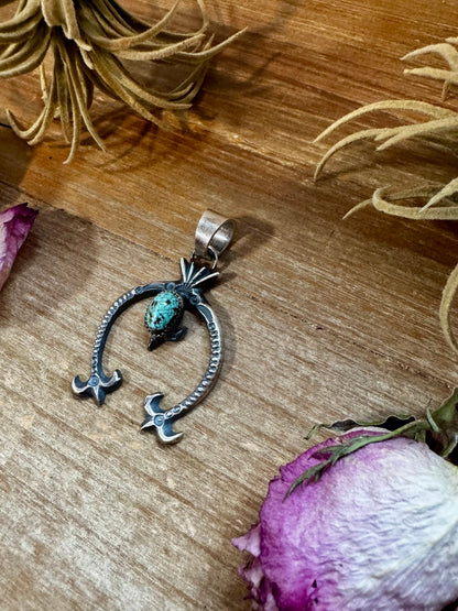 Naja Pendant with Turquoise – Sterling Silver