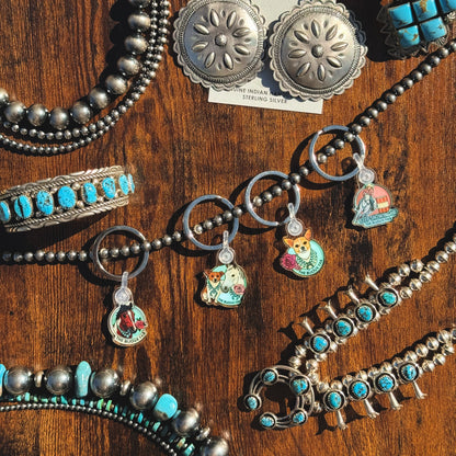 Bijoux FAB Character Keychain – Fabienne, Devon & Trouble