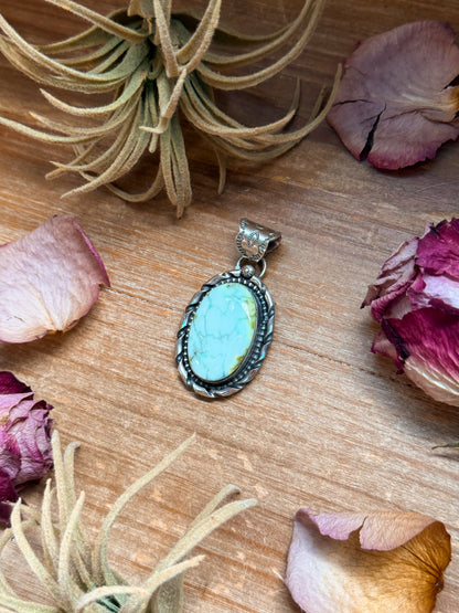 Palomino Turquoise Sterling Silver Pendant – Oval