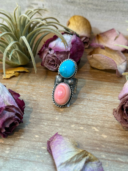Kingman Turquoise & Pink Conch Sterling Silver Ring – Size 7.5