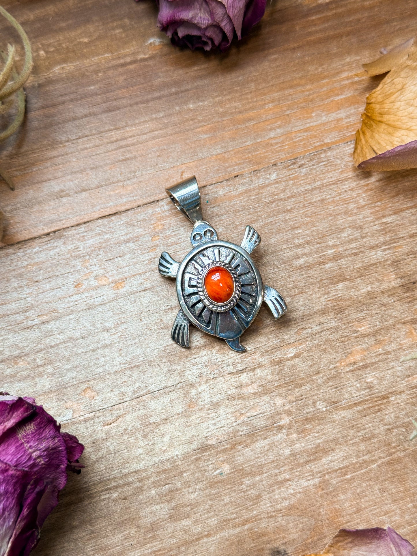 Sterling Silver Turtle Pendant with Spiny Oyster